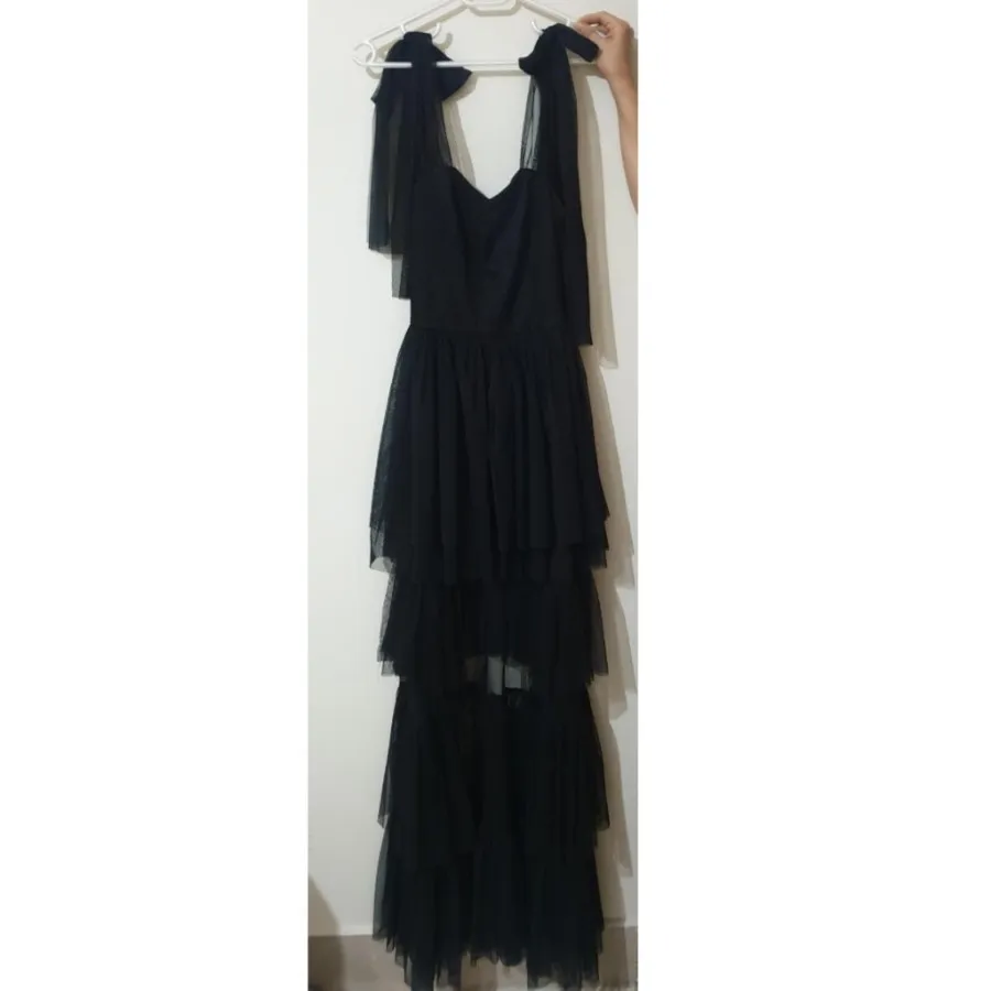 پیراهن مجلسی دنباله دار