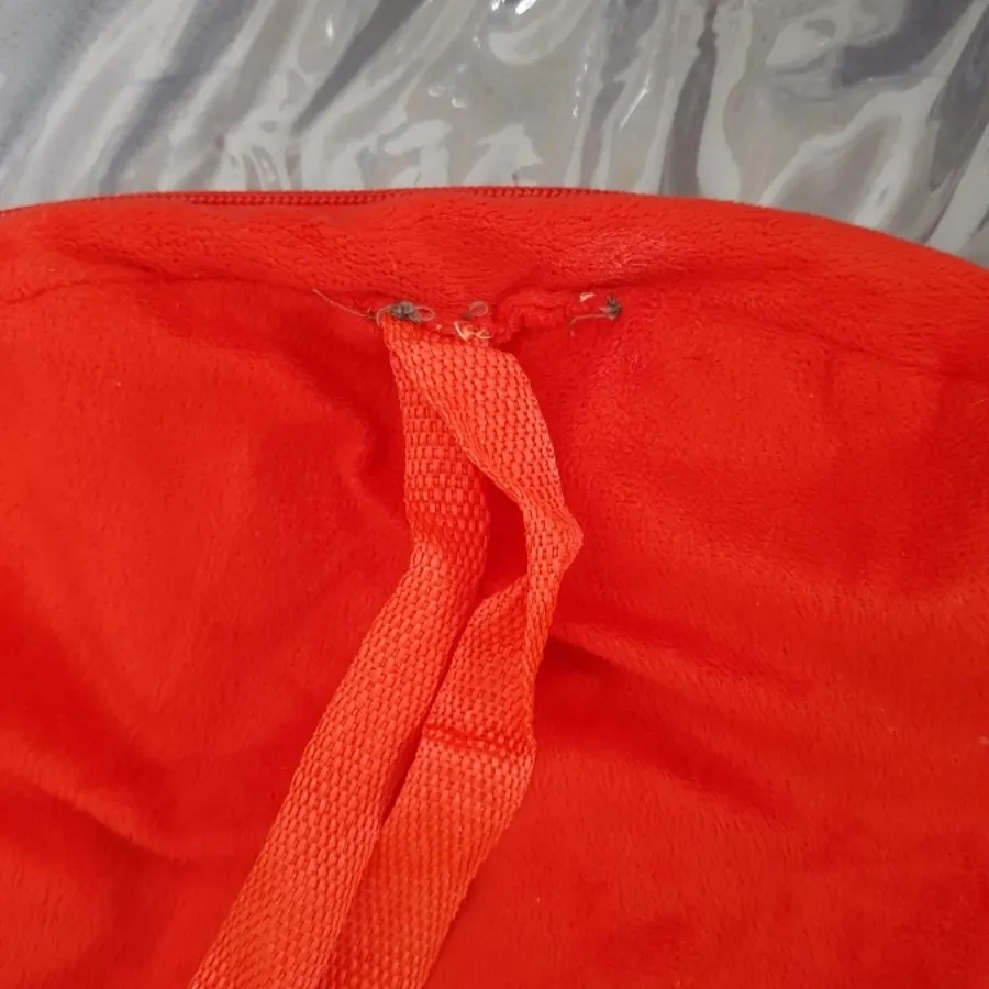 کیف زیبای مکوین