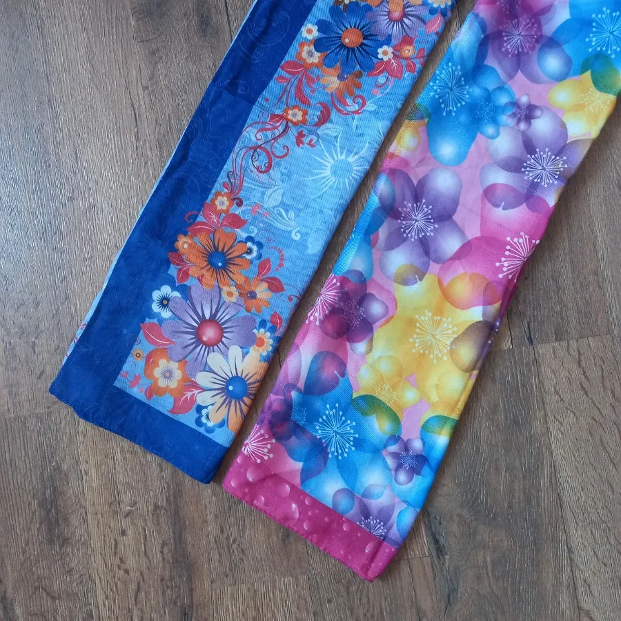 دو عدد روسری دخترانه