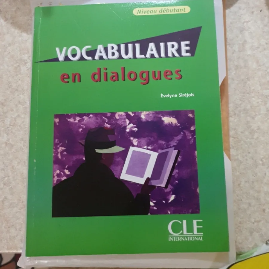 کتاب vocabulaire فرانسه