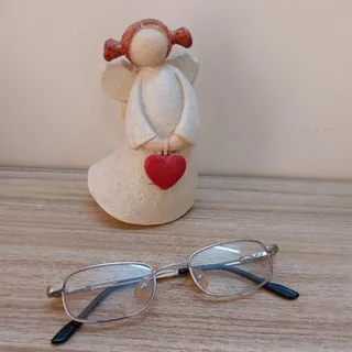 فریم فلزی عینک بچگانه