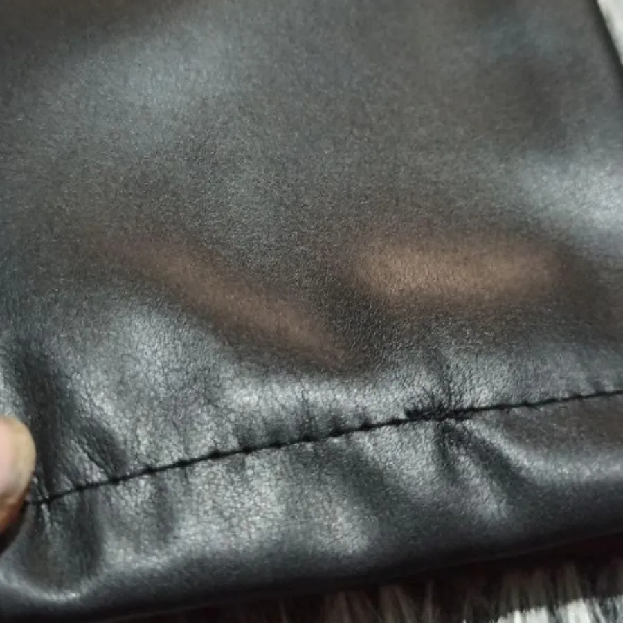 شلوار چرم تو کرک