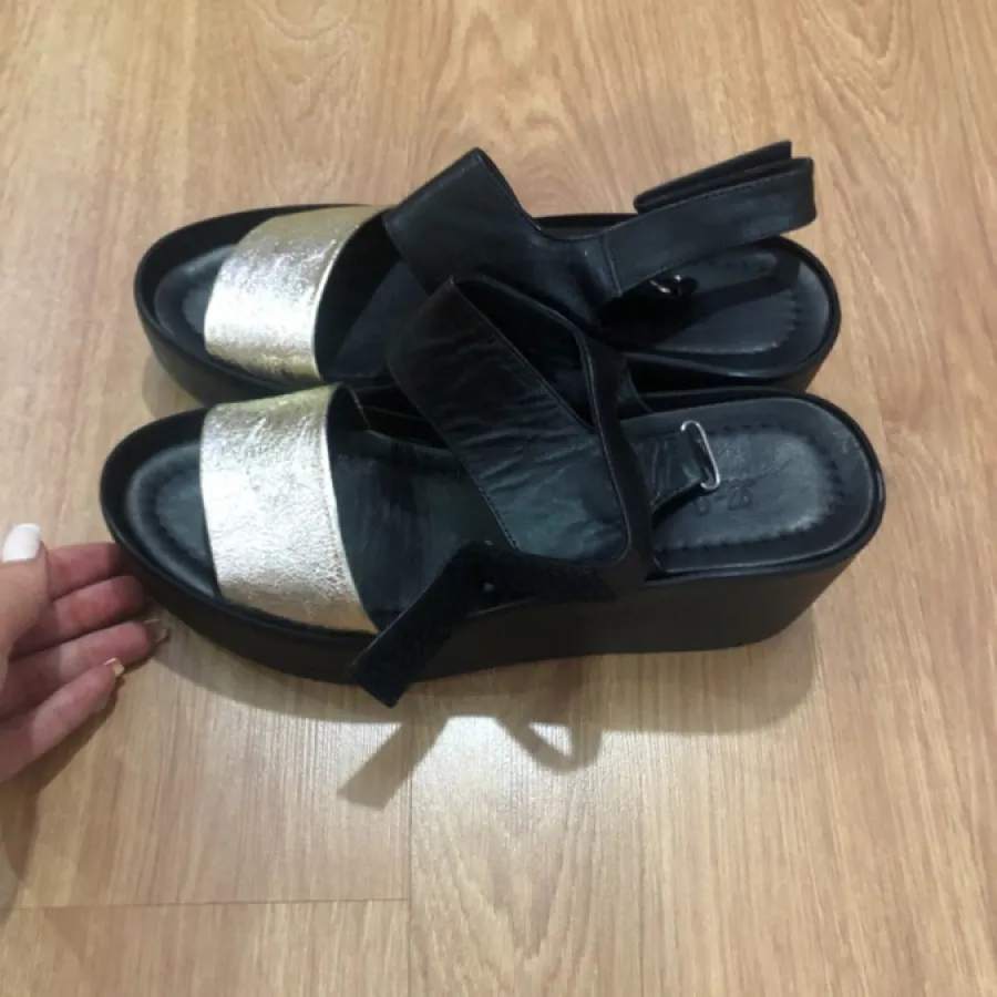 Mossimo 2024 platform sandals