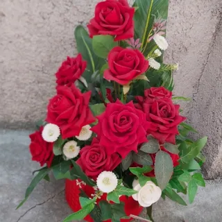 گل رزمخمل مصنوعی با گلدان