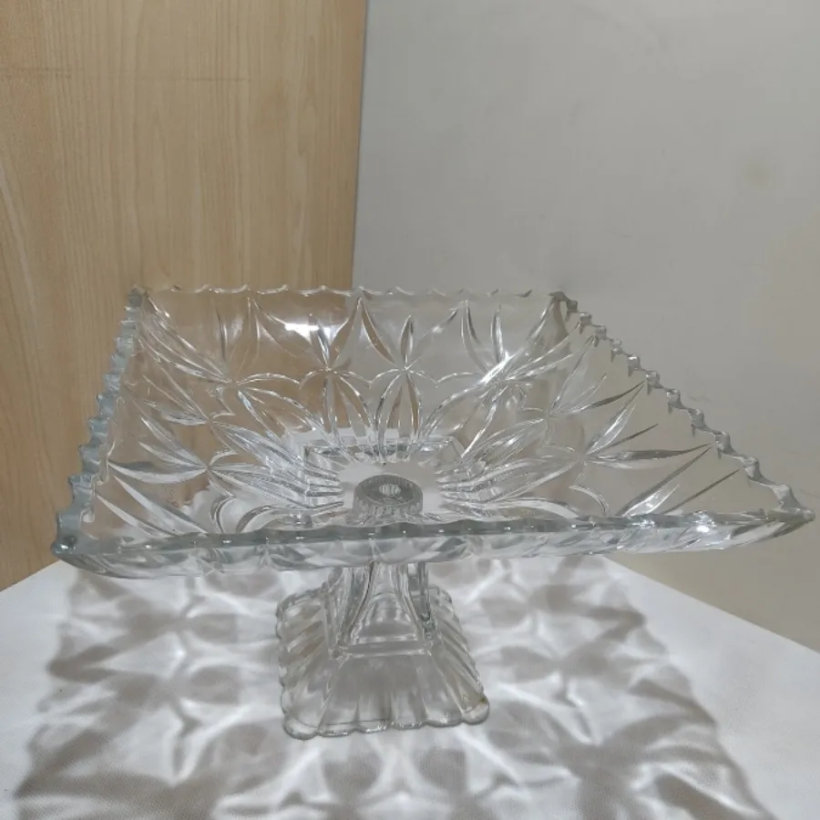 میوه خوری یا شیرینی خوری