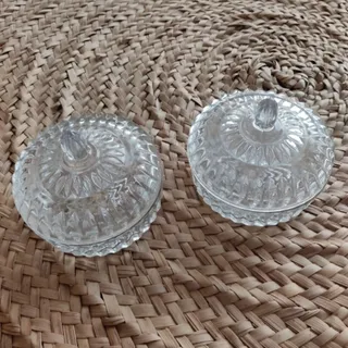 دوتا شیرینی خوری یا قندان