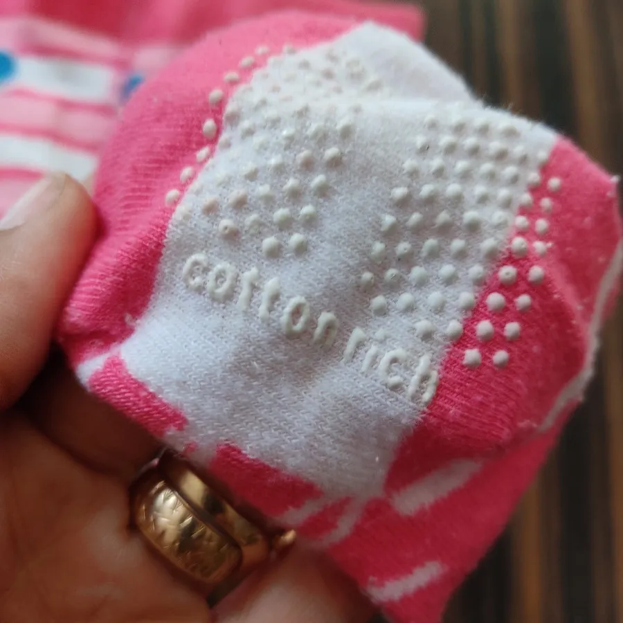 جوراب شلواری نوزادی