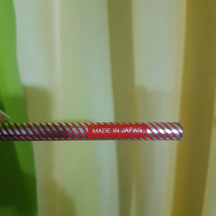 مداد مشکی ژاپنی