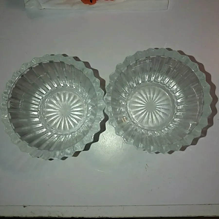 ظرف نمک سبز یا دلال