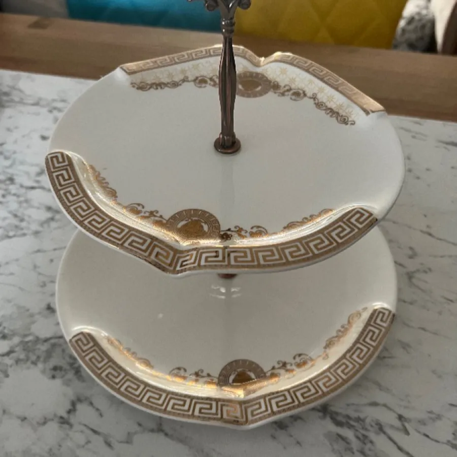 شیرینی خوری