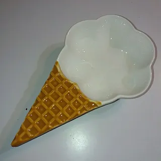 ظدف بستنی قیفی