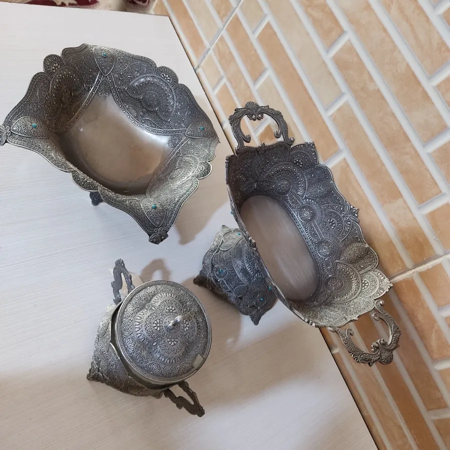 شکلات وآجیل خوری پیوتر