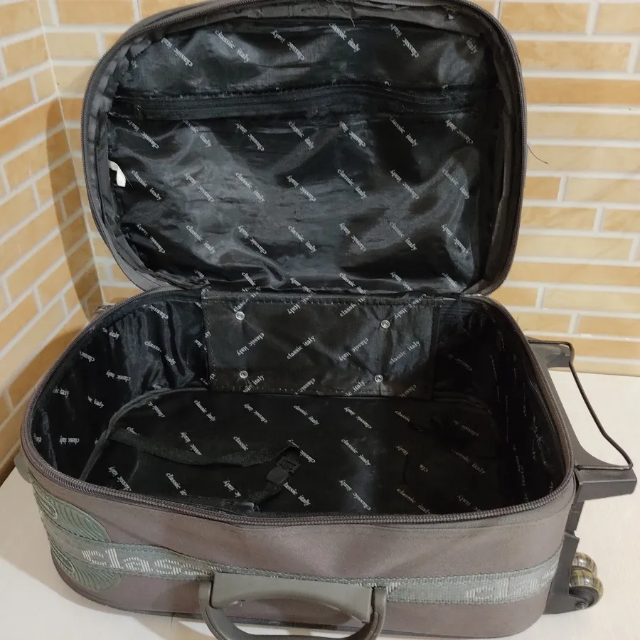 چمدان چرخ دار