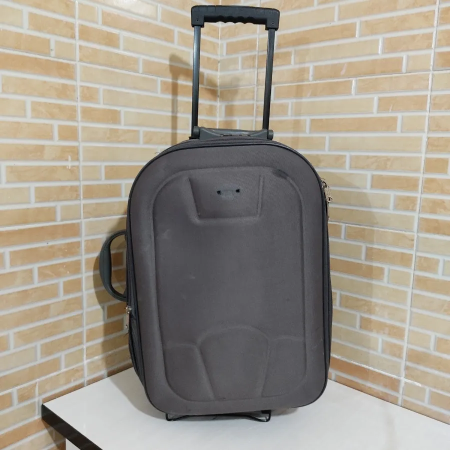 چمدان چرخ دار