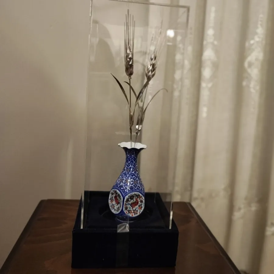 گلدان میناکاری