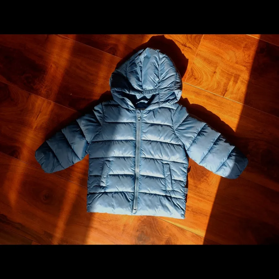 کاپشن برند بنینتون