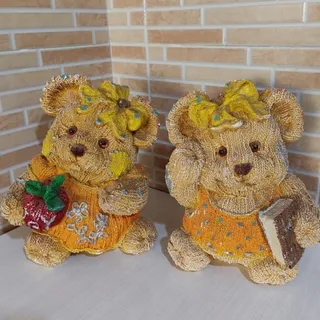 مجسمه خرس دوقلو