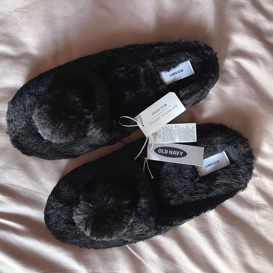 Old navy faux online fur slippers