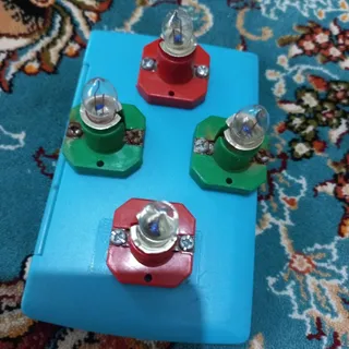 لامپ و پایه لامپ