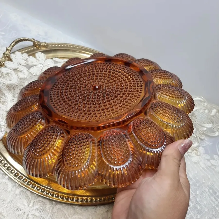 جاتخم مرغی عتیقه امریکایی