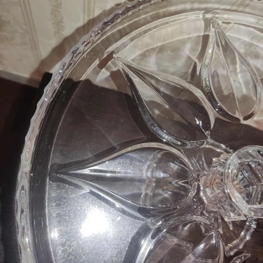 شیرینی خوری پایه دار