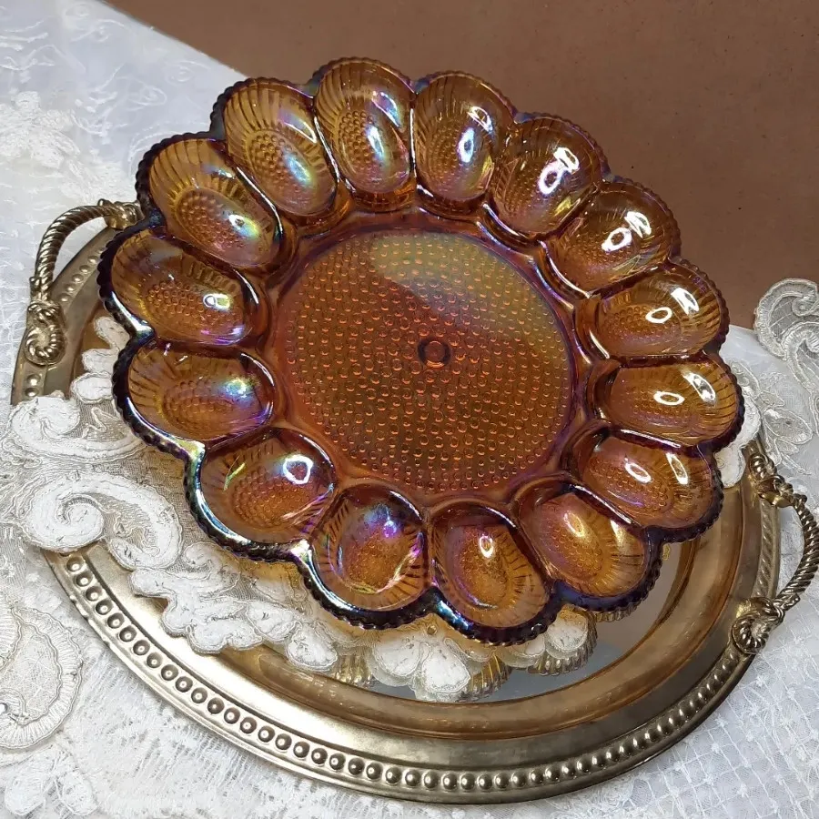 جاتخم مرغی عتیقه امریکایی