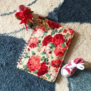 دفترچه گلدار پارچه ای