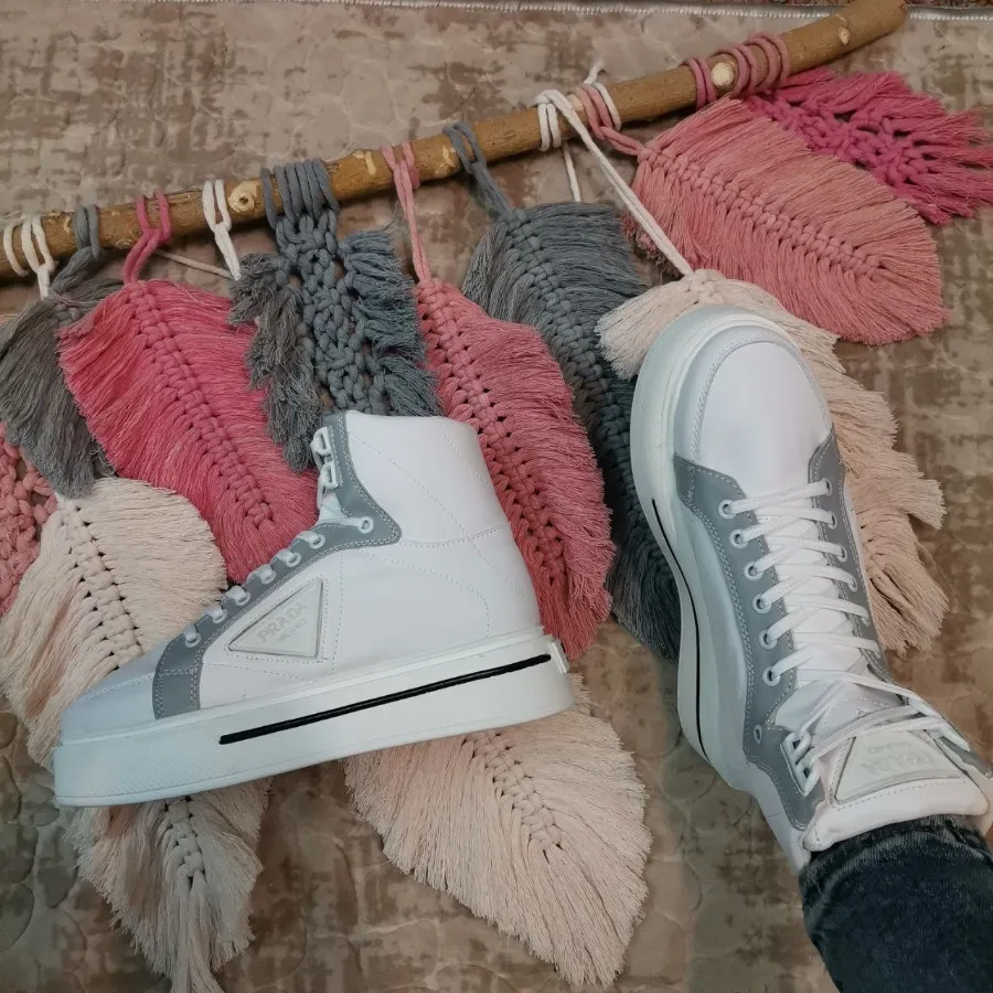 کتونی ساقدار پرادا