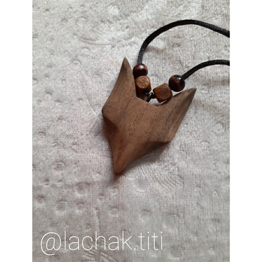گردنبند چوبی روباه دستساز