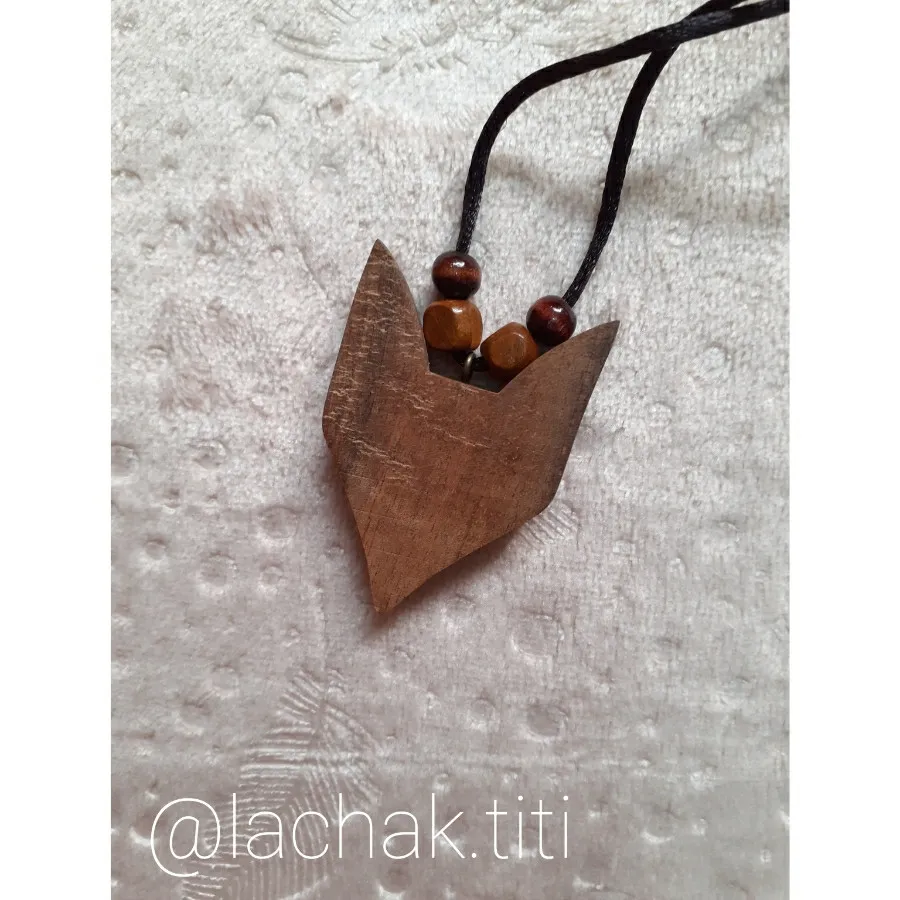 گردنبند چوبی روباه دستساز