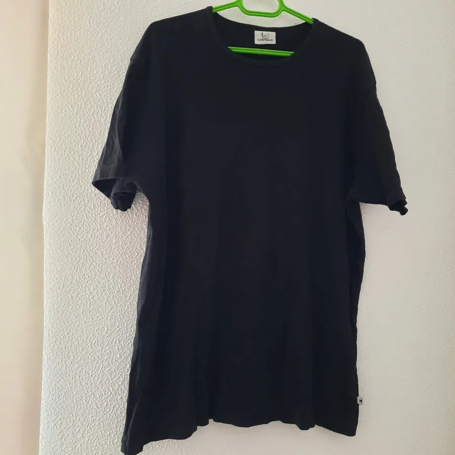 تیشرت مشکی مردانه