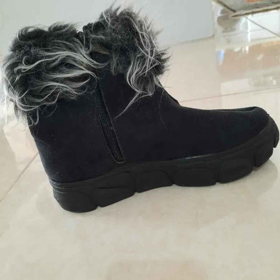 بوت خزدار کاملا نو