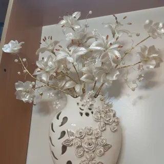 گلدان سفید صدفی بزرگ