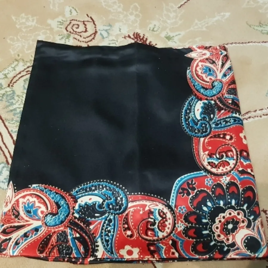 روسری ساتن