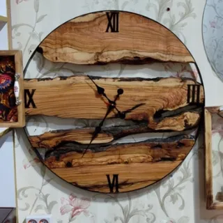 ساعت چوبی