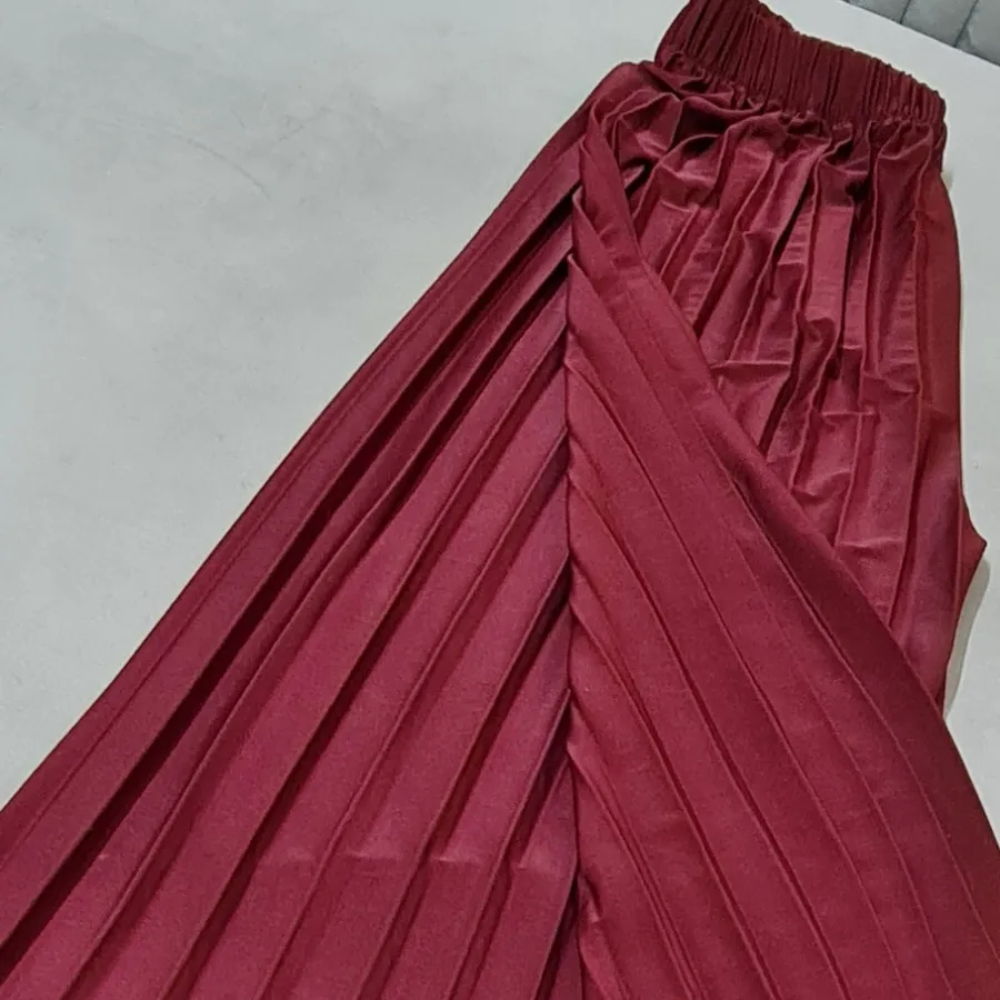 شلوار بگ پلیسه