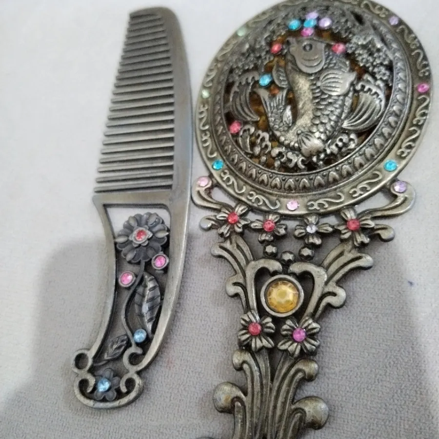 آینه وشانه