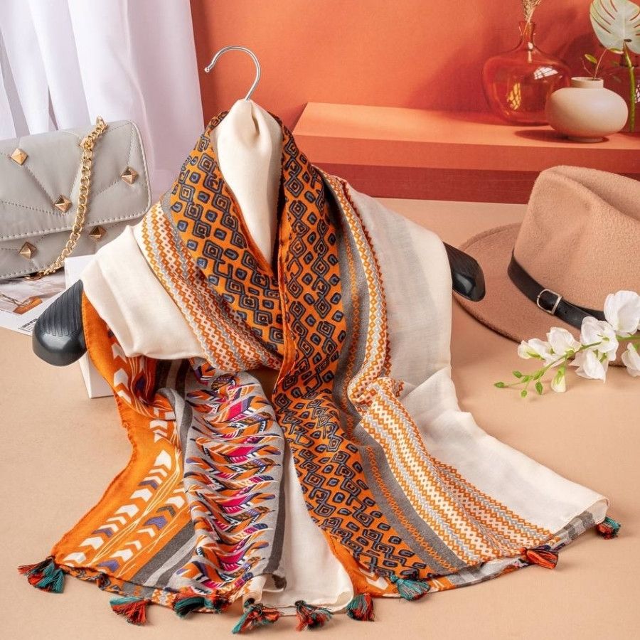 شال نخی سرخپوستی کرم
