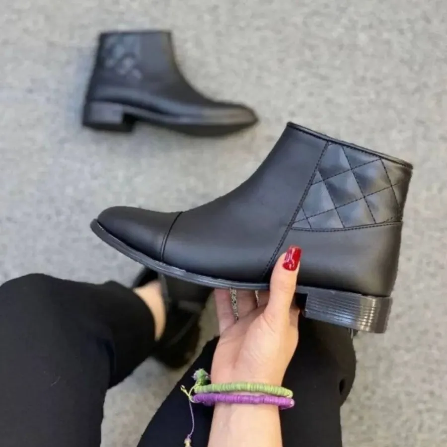 نیم بوت سوگند