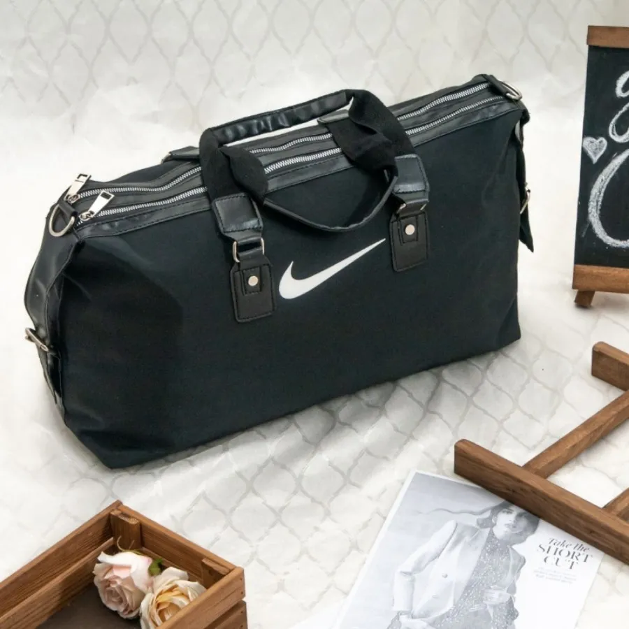 ساک ورزشی و سفر