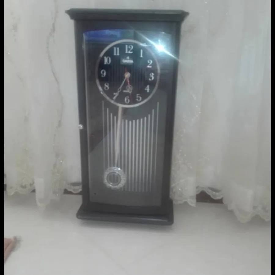 ساعت دیواری