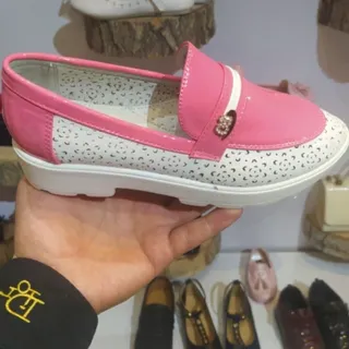 کفش زیر قیمت