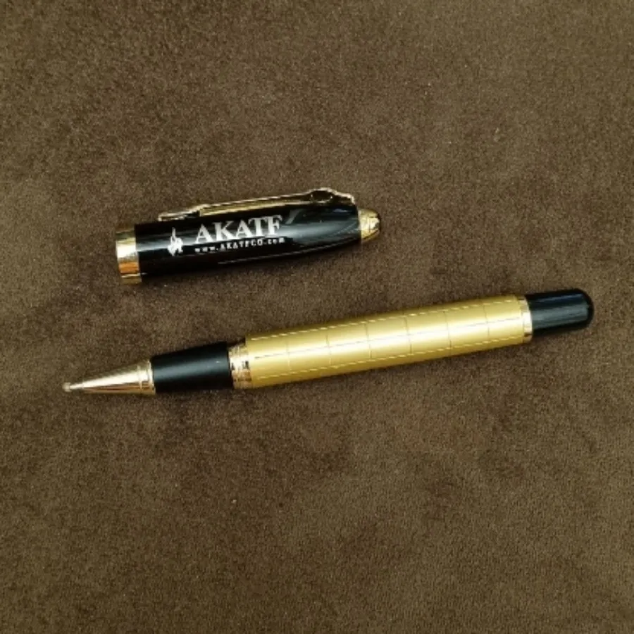خودکار طلایی