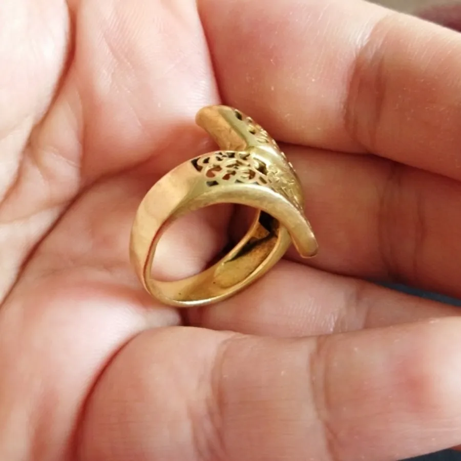 انگشتر برنجی