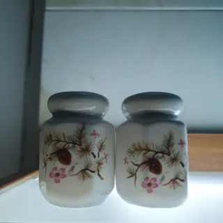 یک جفت نمکدان نوستالژی