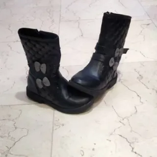 بوت دخترانه