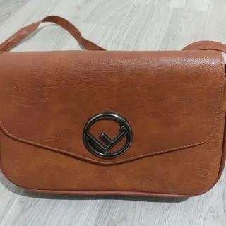 کیف چرم fendi