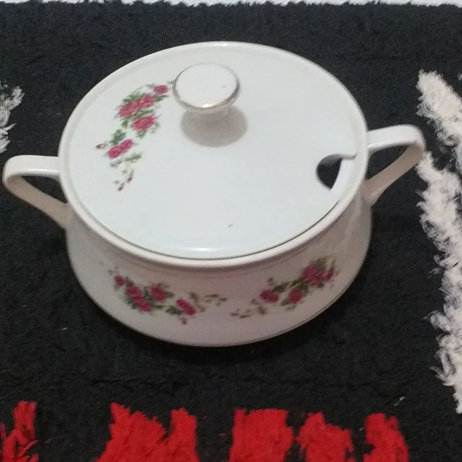 سوپ خوری گلسرخی