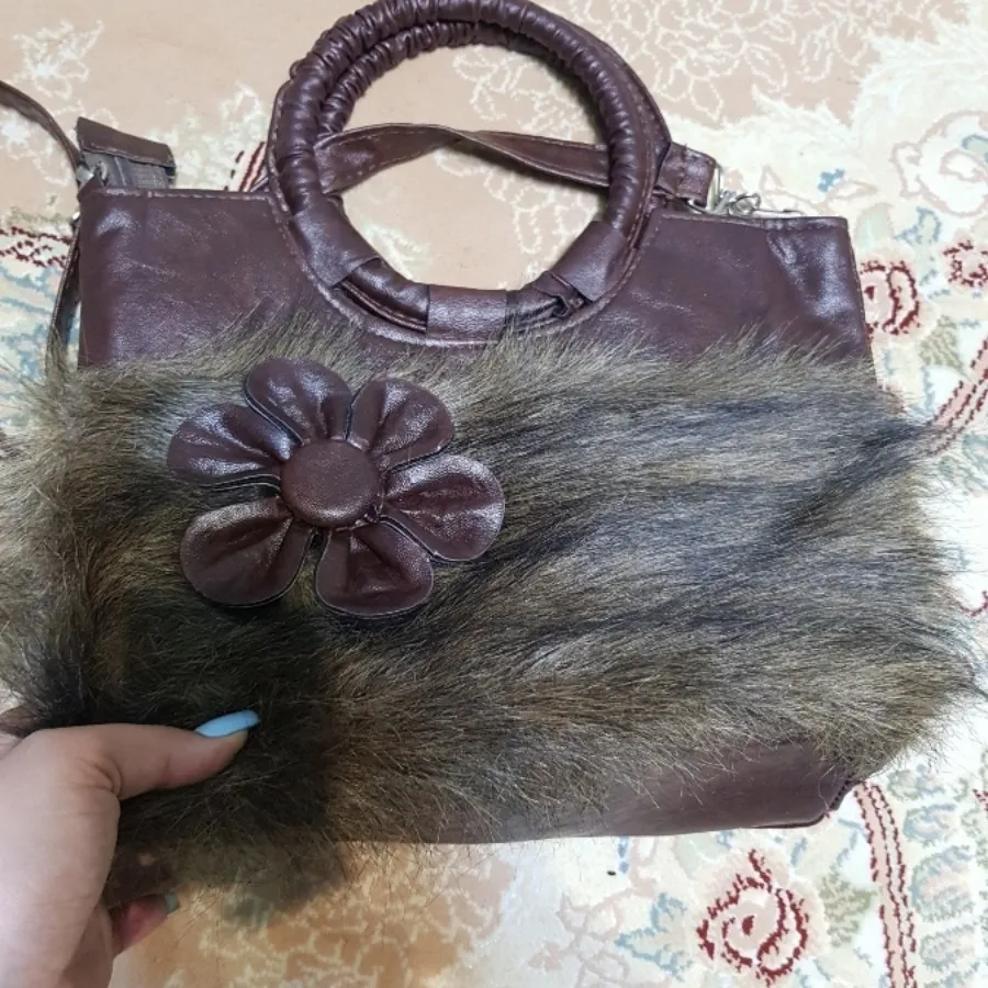کیف چرم و خز زنانه