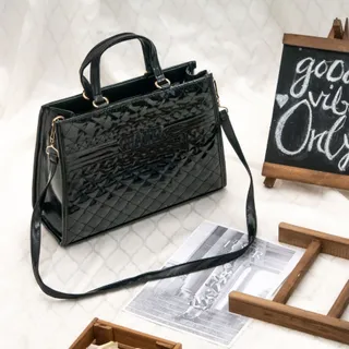 کیف دستی زنانه شنل مشکی